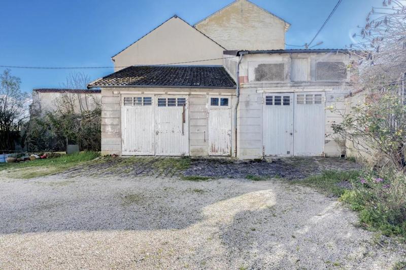 Maison de maîtres - 246 m² - 10 pièces