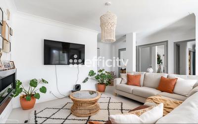 Appartement - 84 m² - 4 pièces