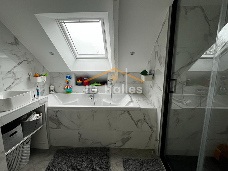 Maison - 168 m² - 6 pièces