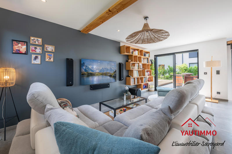 Maison - 190 m² - 6 pièces