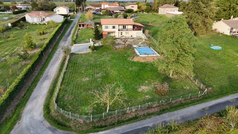 Maison - 98 m² - 5 pièces