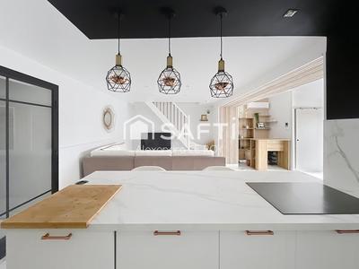 Maison - 102 m² - 4 pièces