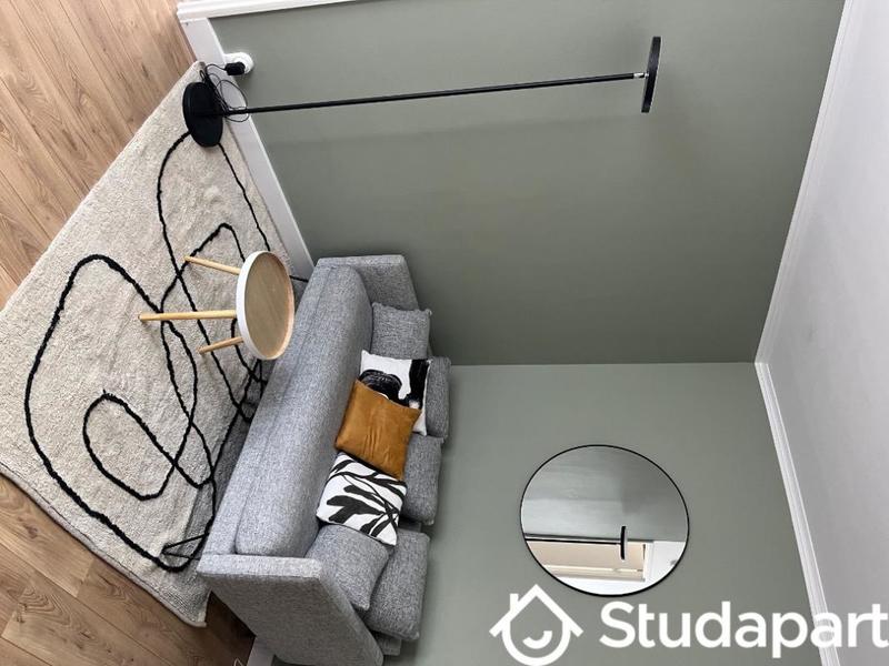 Chambre - 10 m² - 1 pièce