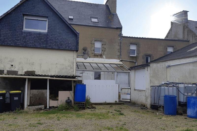 Maison ancienne - 256 m² - 15 pièces