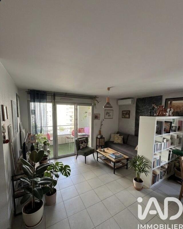 Appartement - 67 m² - 3 pièces