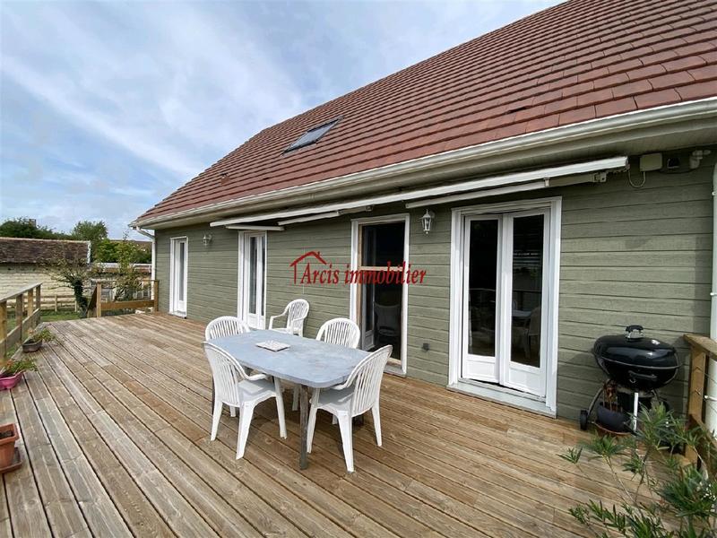 Maison - 140 m² - 5 pièces