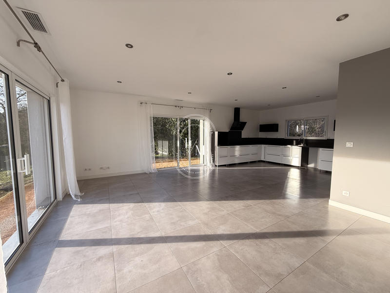 Maison - 123 m² - 4 pièces