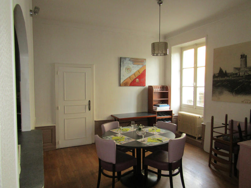 Fonds de commerce - Magasins - 220 m²