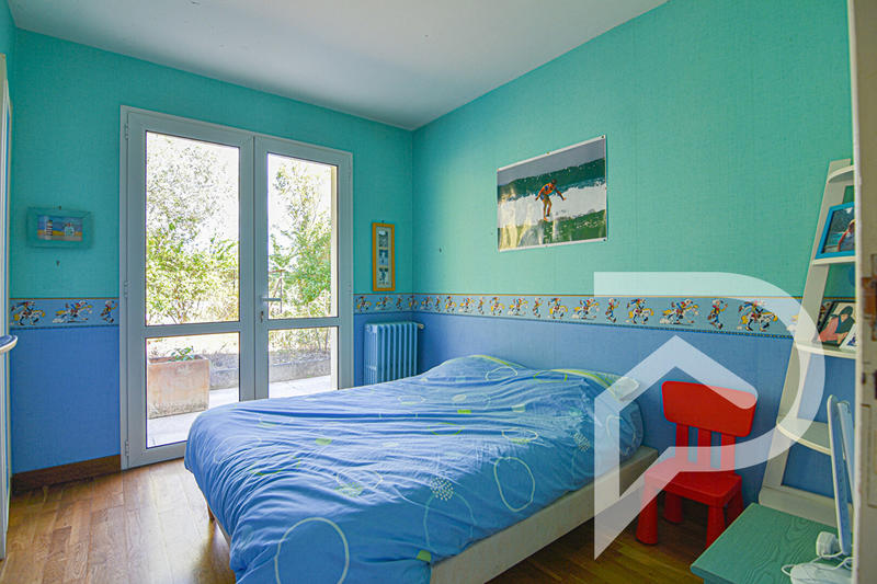 Maison - 242 m² - 6 pièces