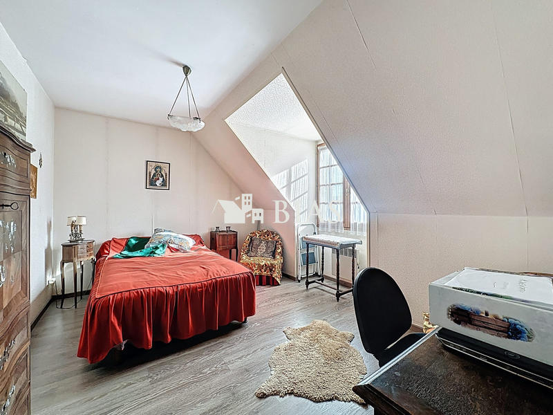 Maison - 141 m² - 6 pièces