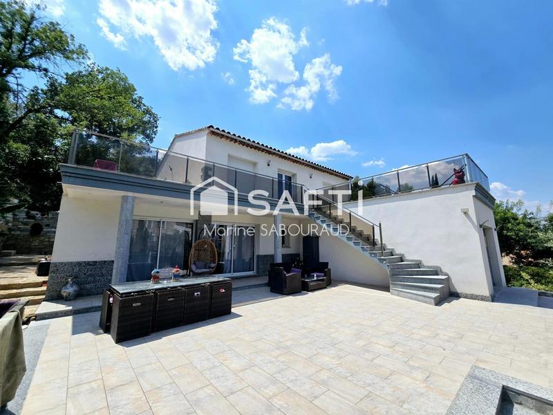 Maison - 165 m² - 7 pièces