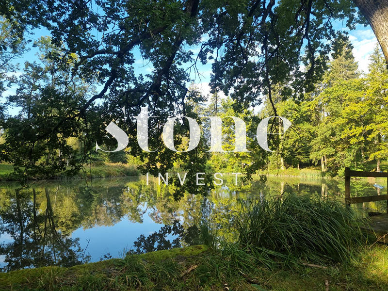 Maison - 409 m² - 12 pièces