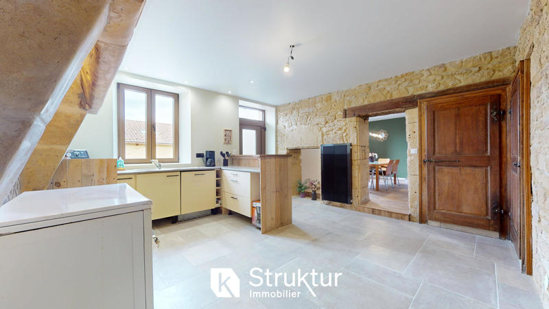 Maison - 148 m² - 6 pièces