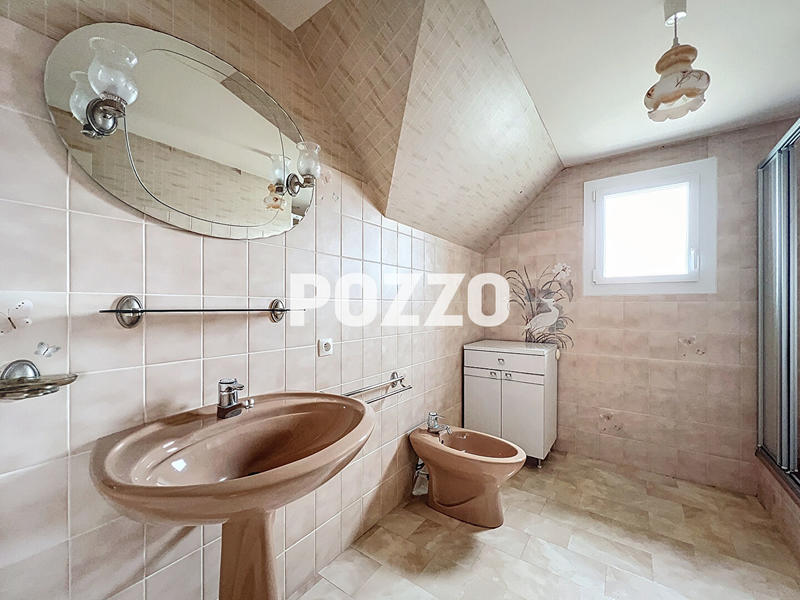 Maison - 160 m² - 7 pièces