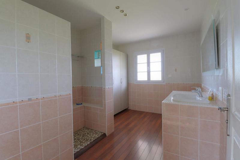 Maison - 134 m² - 5 pièces