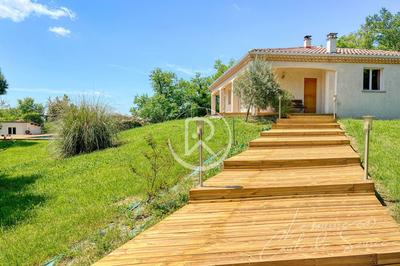 Villa - 223 m² - 7 pièces