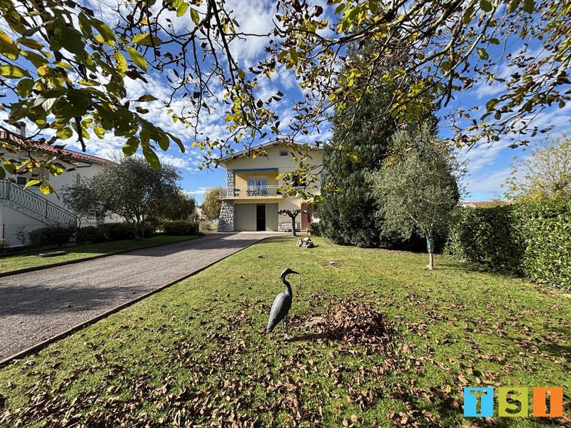 Maison - 167 m² - 7 pièces