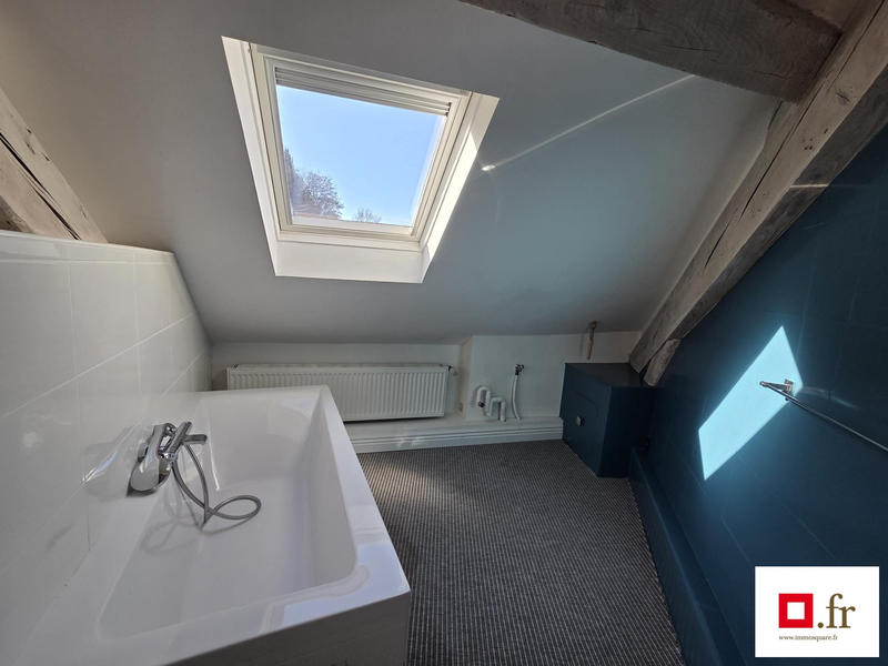 Appartement - 98 m² - 5 pièces