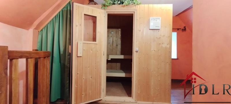 Maison de maîtres - 242 m² - 8 pièces