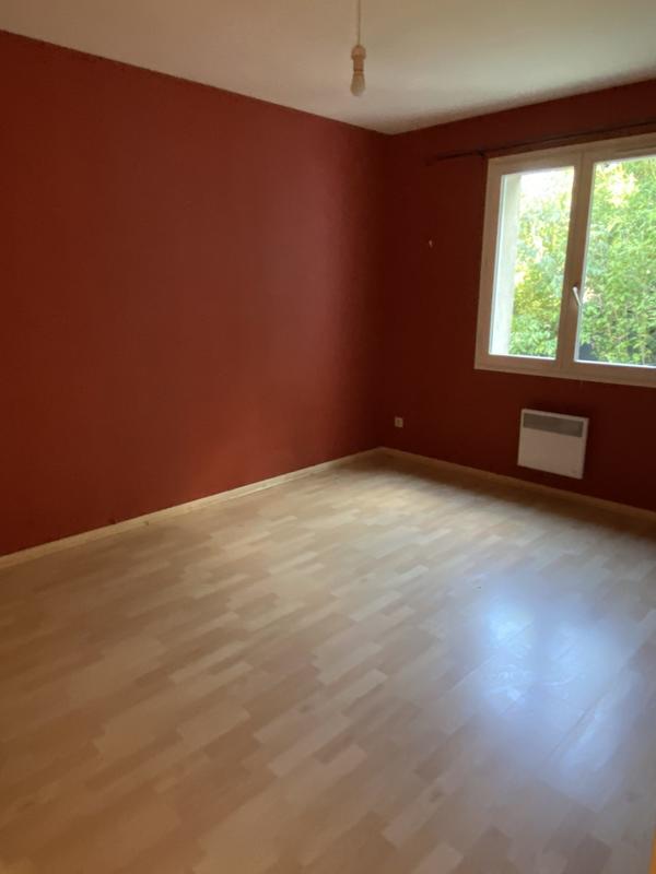 Maison - 99 m² - 5 pièces