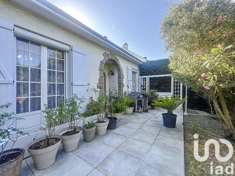 Maison - 102 m² - 4 pièces