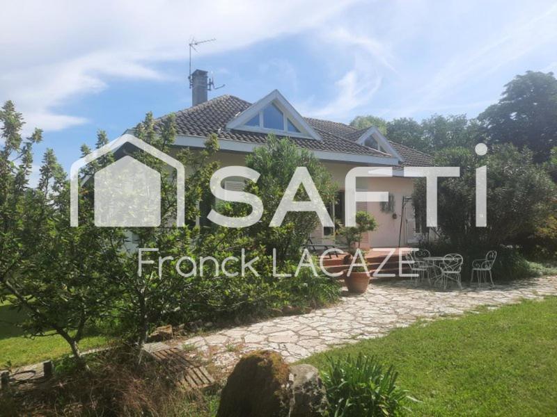 Maison - 300 m² - 11 pièces