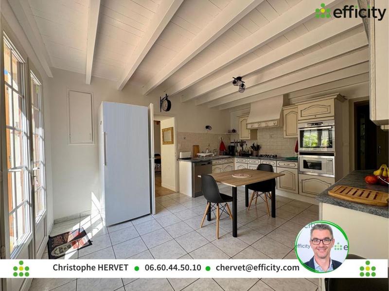 Maison - 152 m² - 6 pièces