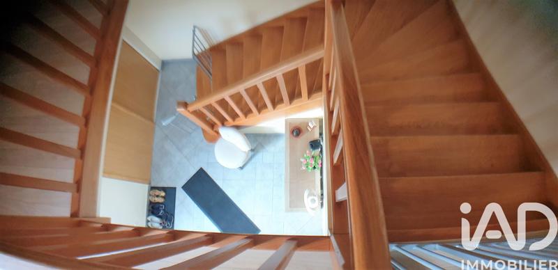 Maison - 179 m² - 8 pièces