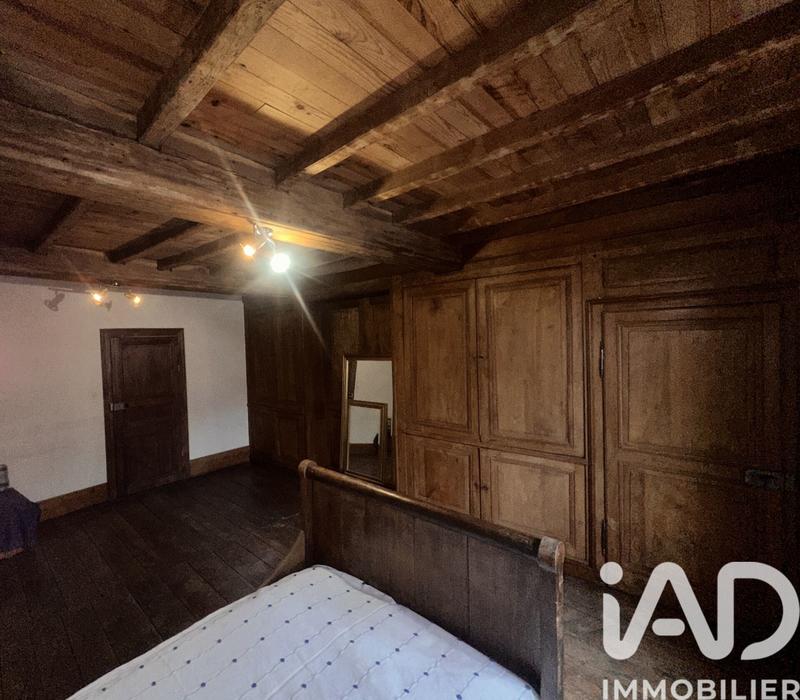 Maison de village - 298 m² - 10 pièces