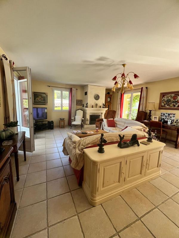 Maison - 208 m² - 7 pièces