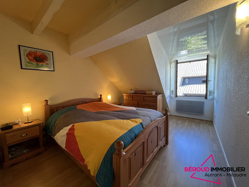 Appartement - 97 m² - 6 pièces