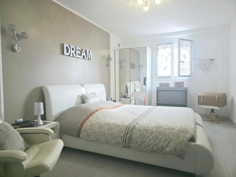 Maison - 262 m² - 9 pièces