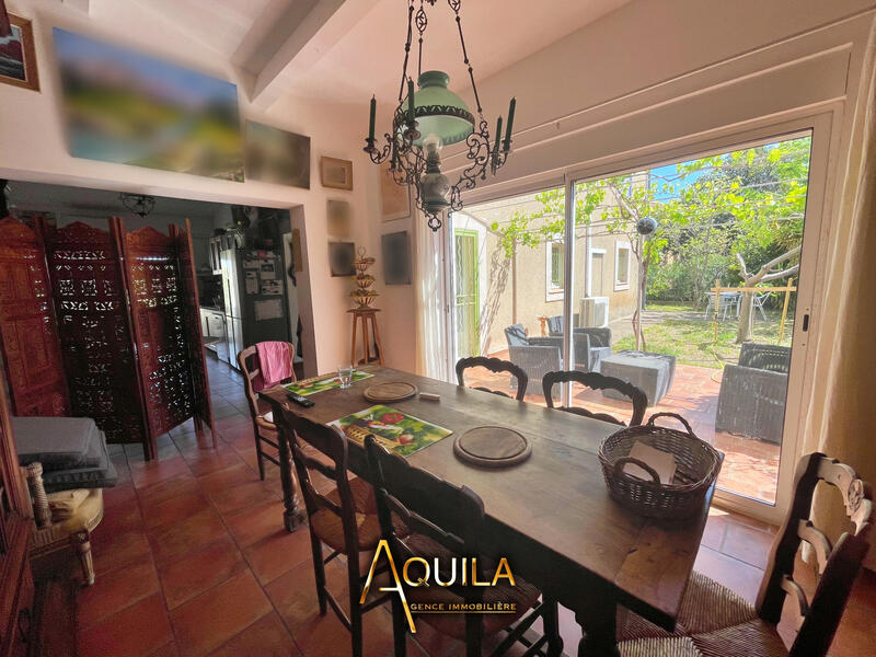 Maison - 184 m² - 7 pièces