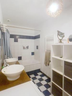 Appartement - 110 m² - 4 pièces