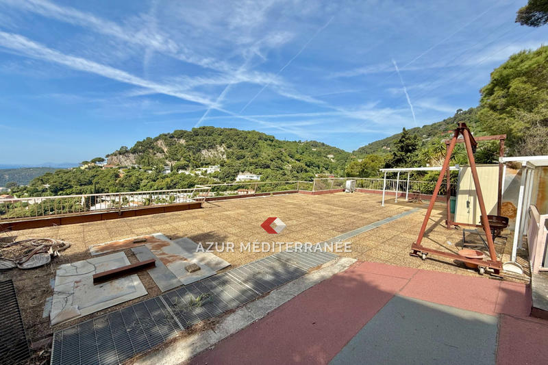 Maison contemporaine - 244 m² - 5 pièces