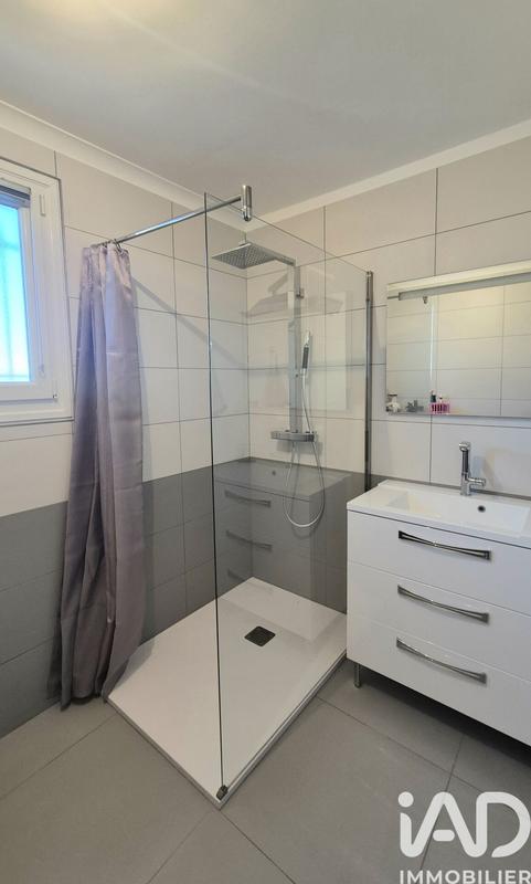 Maison - 98 m² - 5 pièces