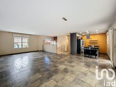 Maison - 170 m² - 6 pièces