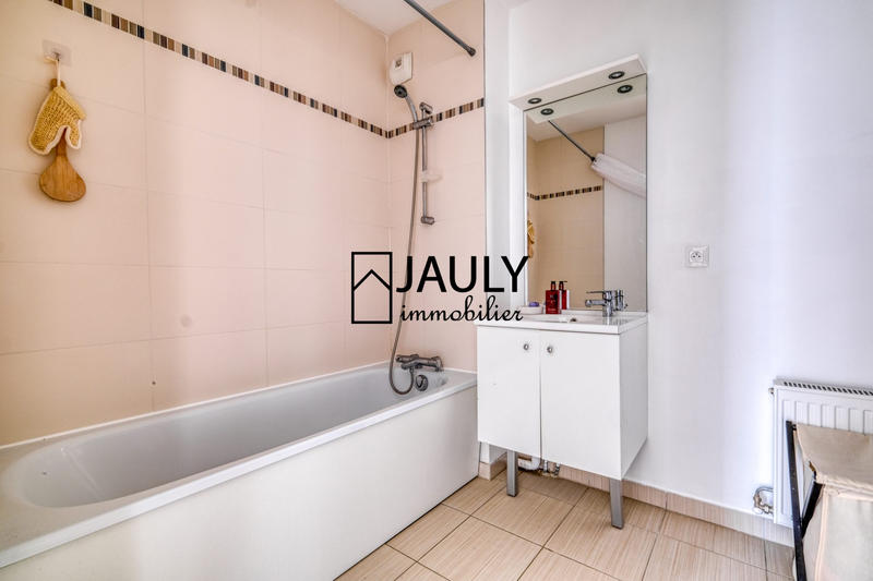 Appartement - 75 m² - 4 pièces