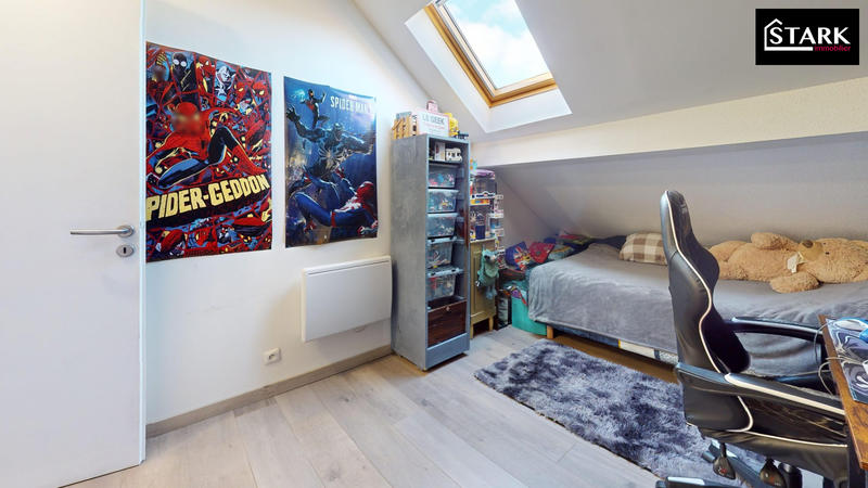 Appartement - 94 m² - 5 pièces