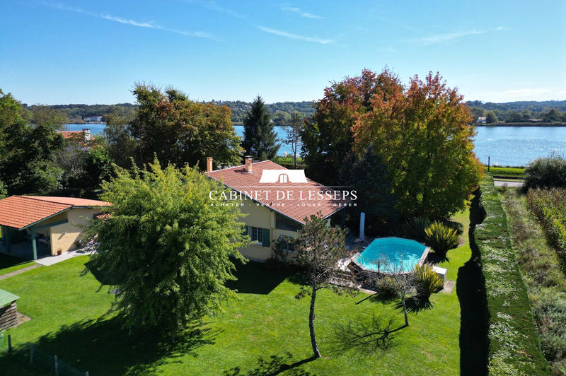 Maison - 160 m² - 6 pièces