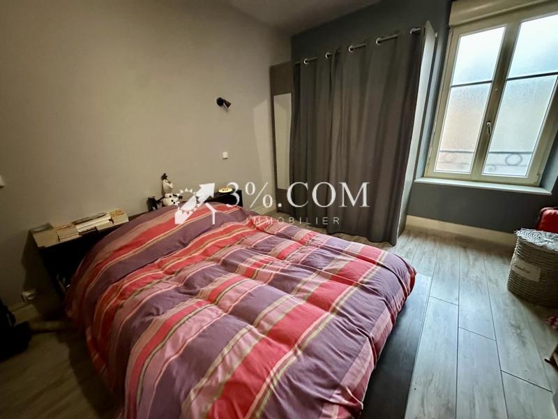 Maison - 210 m² - 10 pièces