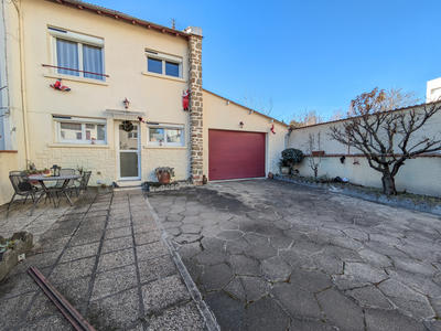 Maison - 82 m² - 7 pièces