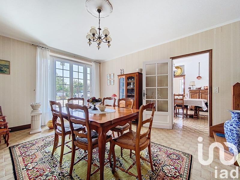 Maison - 267 m² - 9 pièces