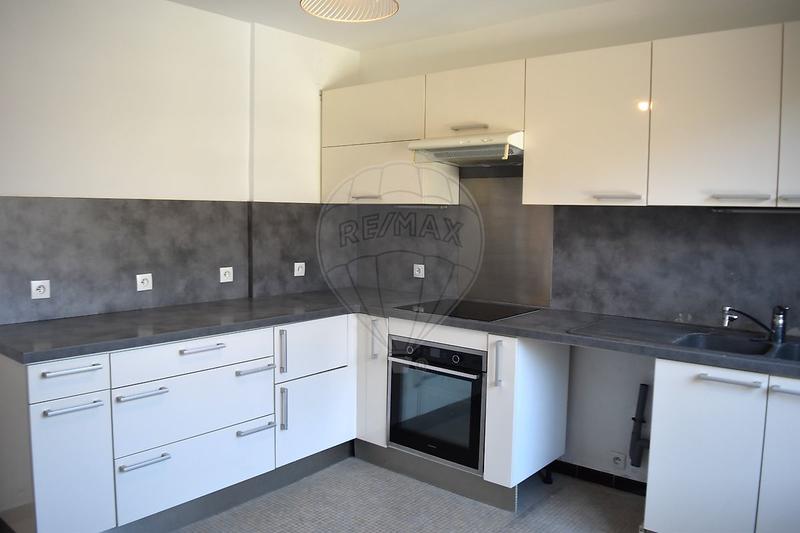 Appartement - 82 m² - 4 pièces