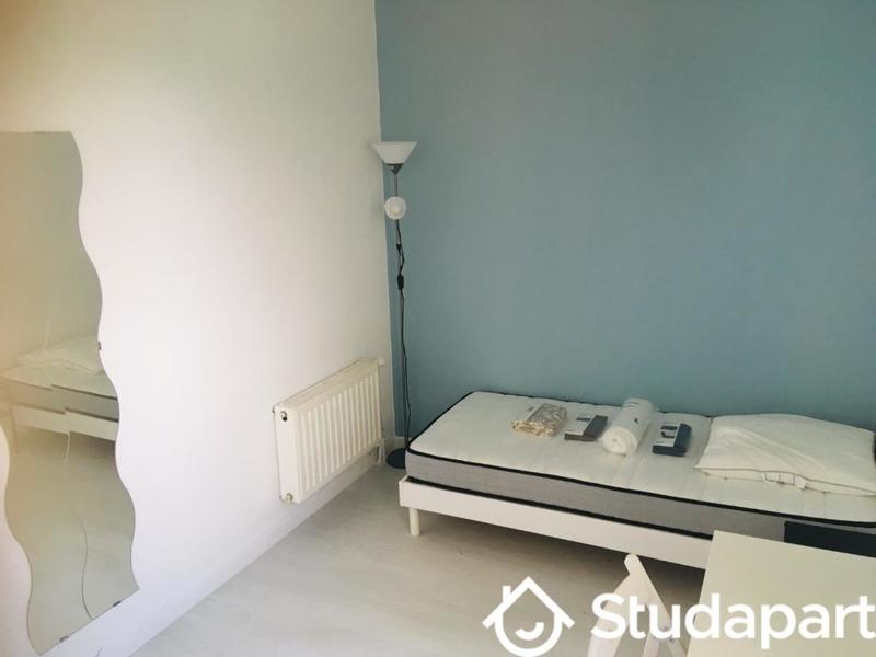 Chambre - 10 m² - 1 pièce