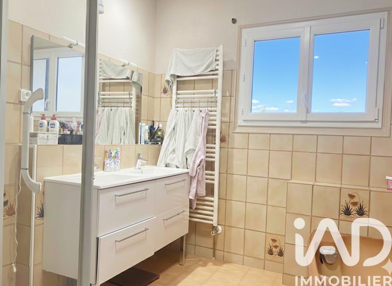 Maison - 250 m² - 7 pièces