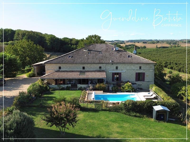 Propriété - 568 m² - 17 pièces