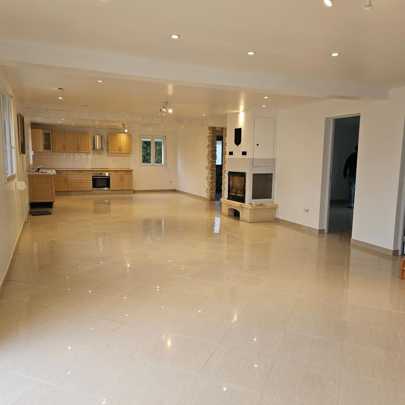 Maison - 210 m² - 7 pièces