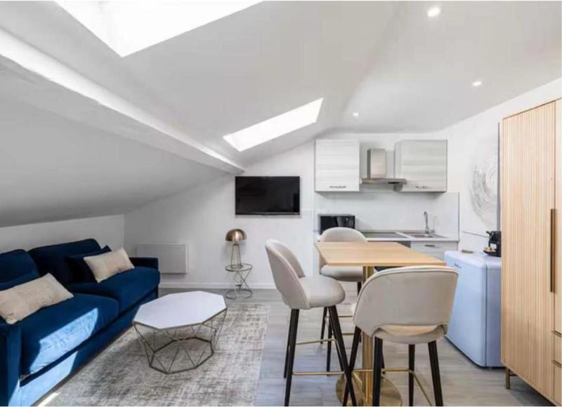 Immeuble - 275 m² - 17 pièces