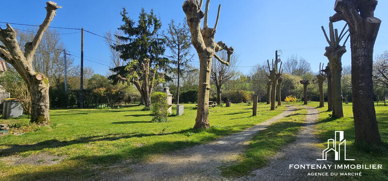 Maison - 177 m² - 9 pièces